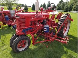 1947 International H with Planter (CC-1029414) for sale in Mankato, Minnesota