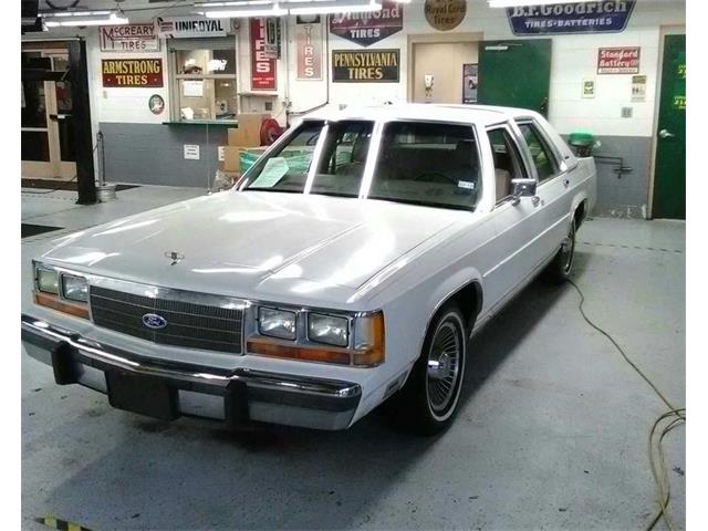 1988 Ford Crown Victoria (CC-1032622) for sale in Houston, Texas