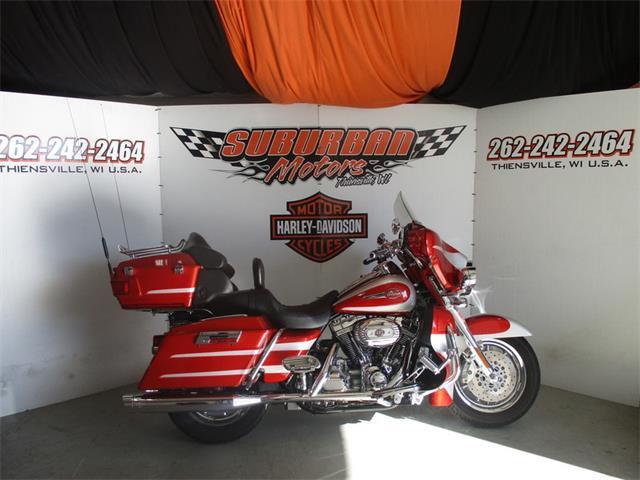 2008 Harley-Davidson® FLHTCUSE3 - Ultra Classic® Screamin' Eagle® Electra Glide® (CC-1034230) for sale in Thiensville, Wisconsin