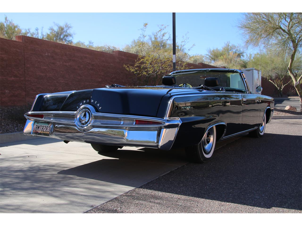 Chrysler imperial 1965