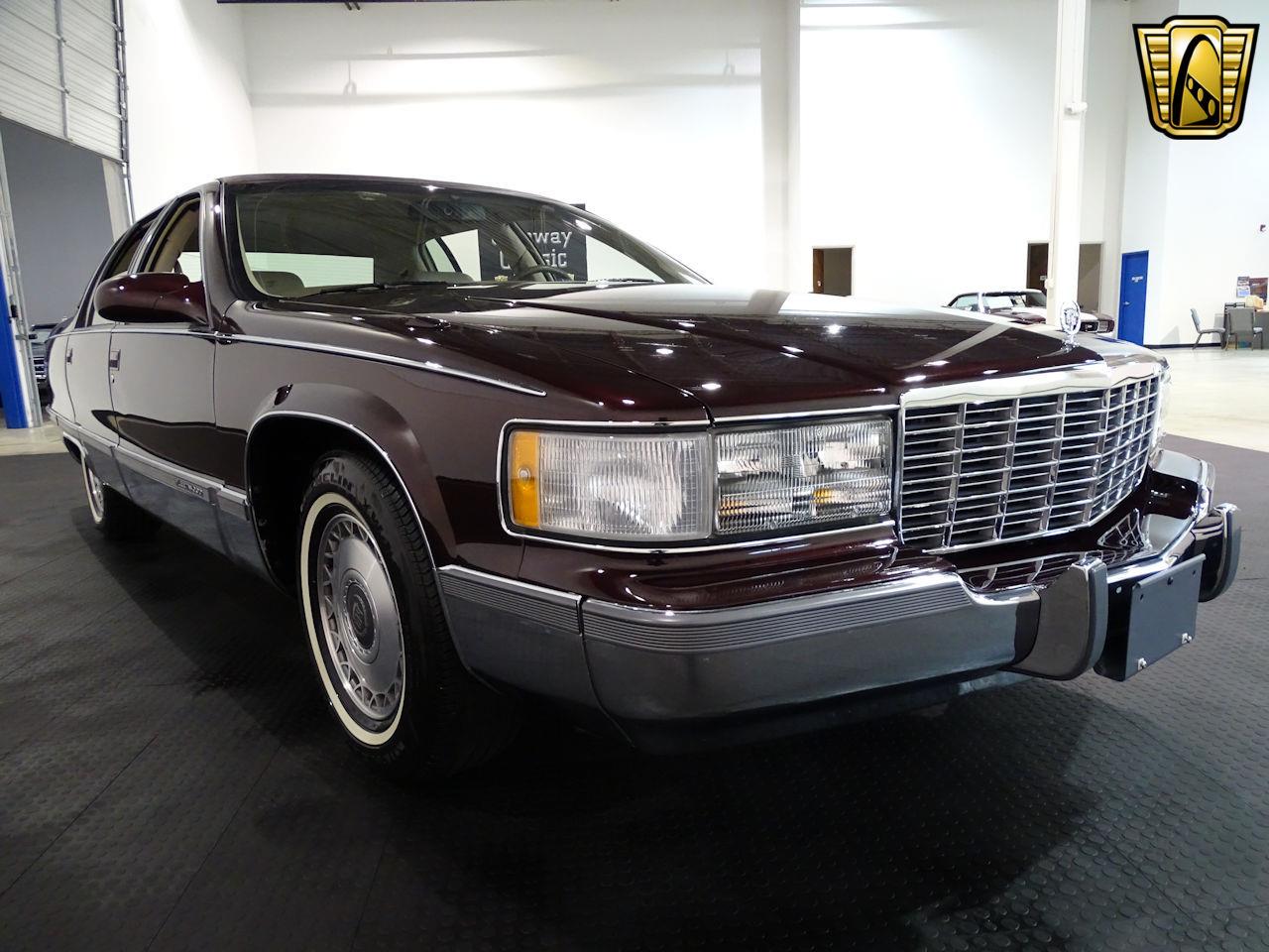 Cadillac fleetwood brougham 1996