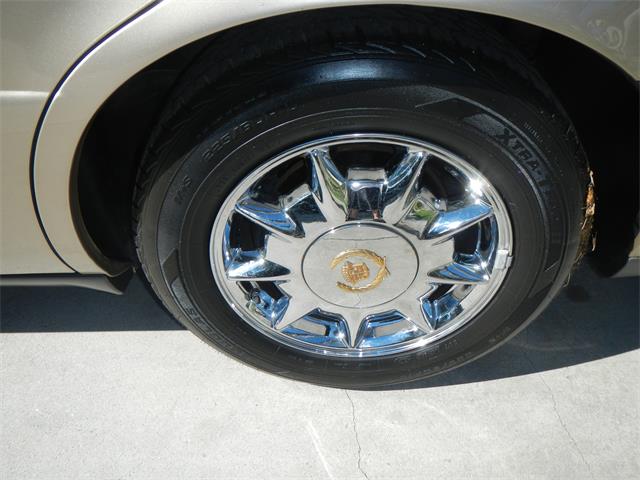 2005 Cadillac DeVille (CC-1036292) for sale in Woodland Hills, California