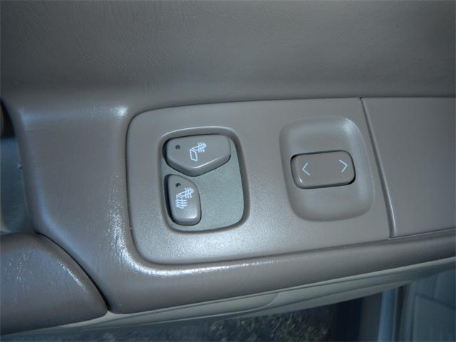 2005 Cadillac DeVille (CC-1036292) for sale in Woodland Hills, California