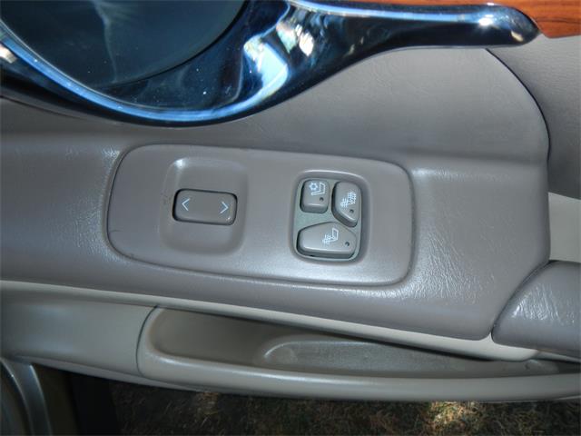 2005 Cadillac DeVille (CC-1036292) for sale in Woodland Hills, California