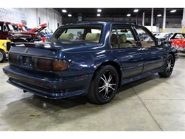1990 Pontiac Bonneville (CC-1036465) for sale in Kentwood, Michigan