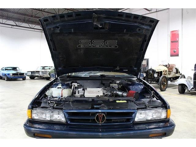 1990 Pontiac Bonneville (CC-1036465) for sale in Kentwood, Michigan