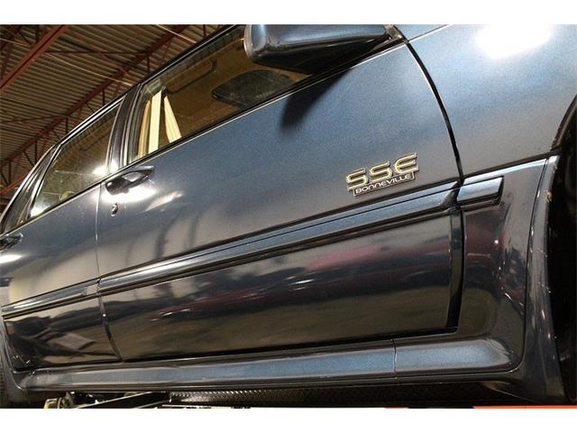 1990 Pontiac Bonneville (CC-1036465) for sale in Kentwood, Michigan