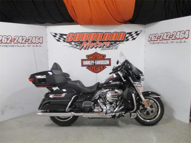 2016 Harley-Davidson® FLHTCU - Electra Glide® Ultra Classic® (CC-1038598) for sale in Thiensville, Wisconsin