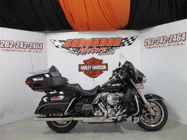 2016 Harley-Davidson® FLHTCU - Electra Glide® Ultra Classic® (CC-1038613) for sale in Thiensville, Wisconsin