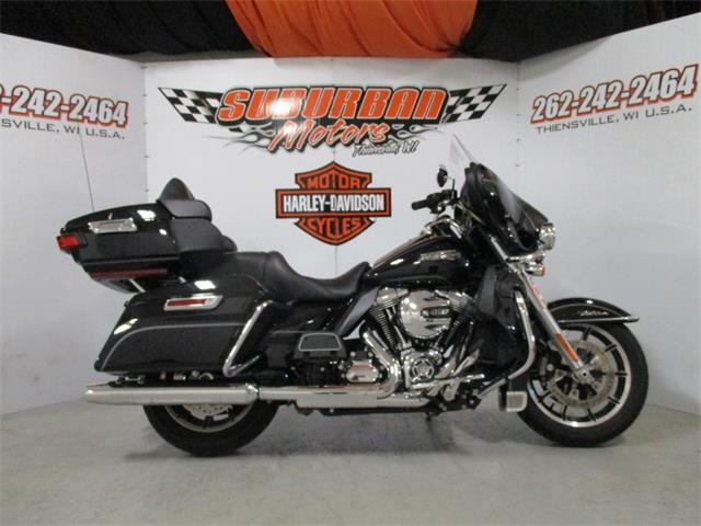 2016 Harley-Davidson® FLHTCU - Electra Glide® Ultra Classic® (CC-1038620) for sale in Thiensville, Wisconsin