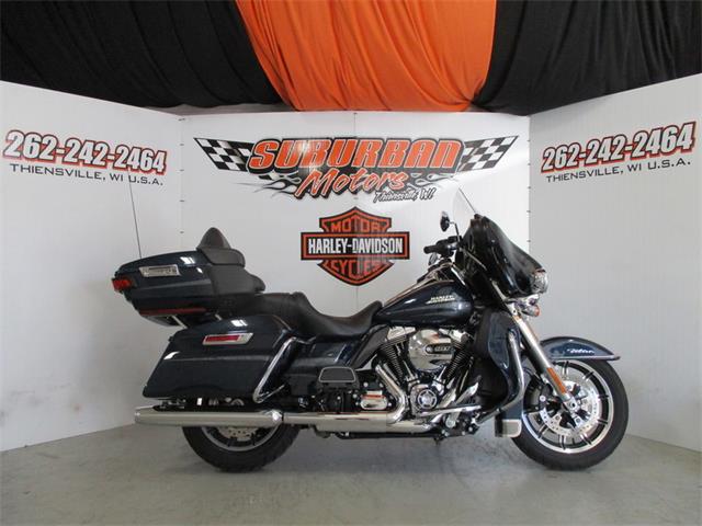 2016 Harley-Davidson® FLHTCU - Electra Glide® Ultra Classic® (CC-1038631) for sale in Thiensville, Wisconsin