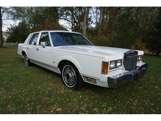 1989 Lincoln Town Car (CC-1039438) for sale in Monroe, New Jersey