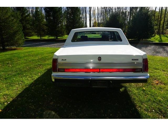 1989 Lincoln Town Car (CC-1039438) for sale in Monroe, New Jersey