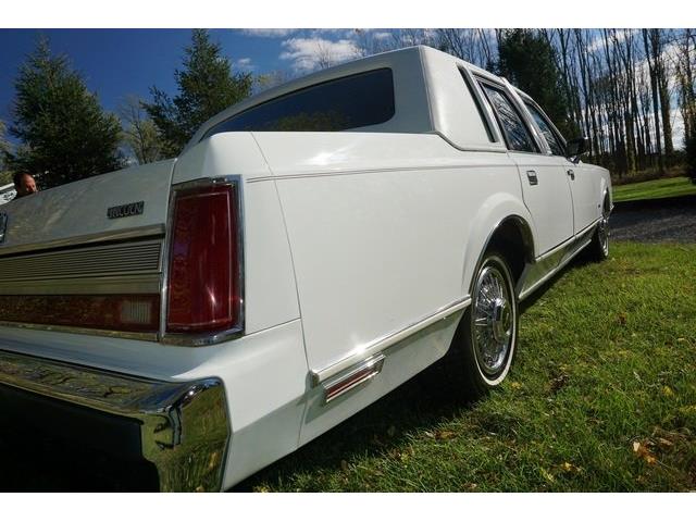 1989 Lincoln Town Car (CC-1039438) for sale in Monroe, New Jersey