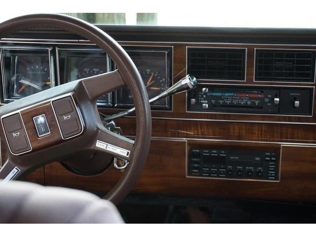 1989 Lincoln Town Car (CC-1039438) for sale in Monroe, New Jersey