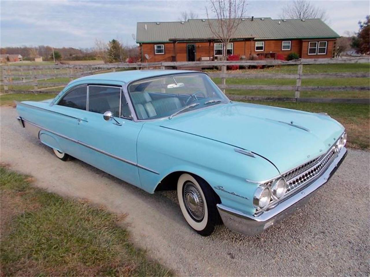 amt 1961 ford galaxie