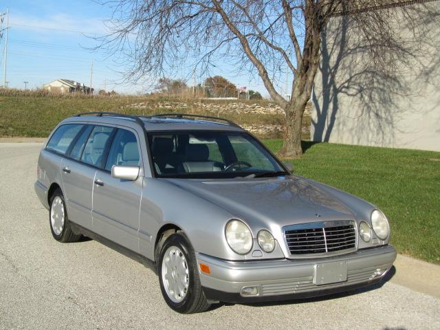 1999 Mercedes-Benz E320 (CC-1042194) for sale in Omaha, Nebraska