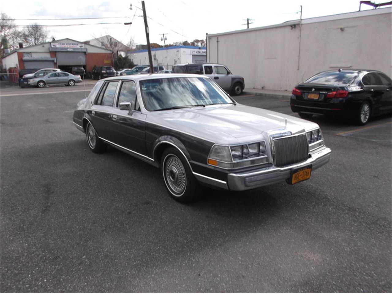 Lincoln continental 1987