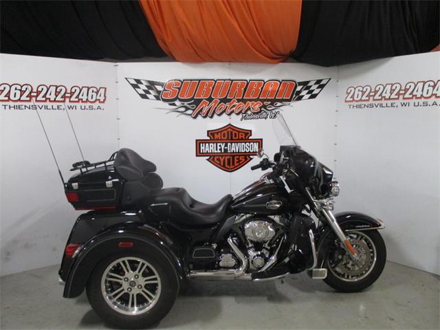 2013 Harley-Davidson® FLHTCUTG - Tri Glide® Ultra Classic® (CC-1043287) for sale in Thiensville, Wisconsin
