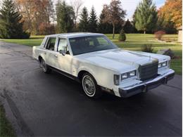 1988 Lincoln Town Car (CC-1043442) for sale in Lansing, Michigan