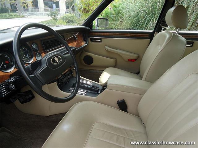 1985 Jaguar XJ6 (CC-1044105) for sale in Naples, Florida