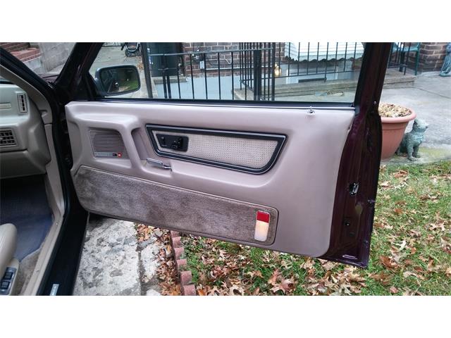 1989 Lincoln Mark VII (CC-1044452) for sale in Flushing , New York