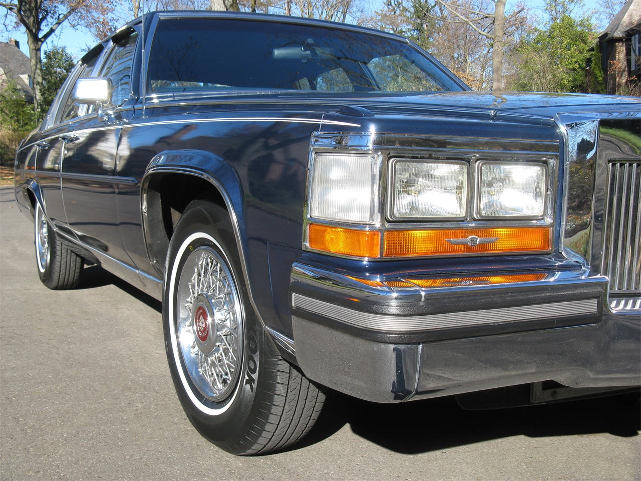 Cadillac brougham 1989