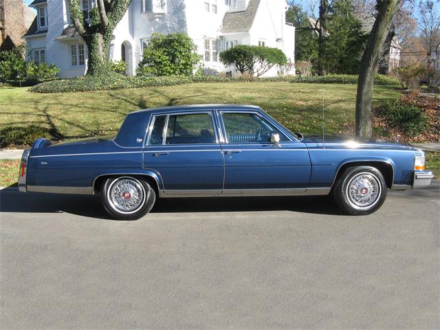1989 Cadillac Brougham (CC-1045307) for sale in Shaker Heights, Ohio