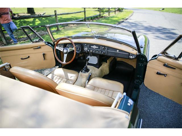 1967 MG MGB (CC-1048011) for sale in Waynesboro, Virginia