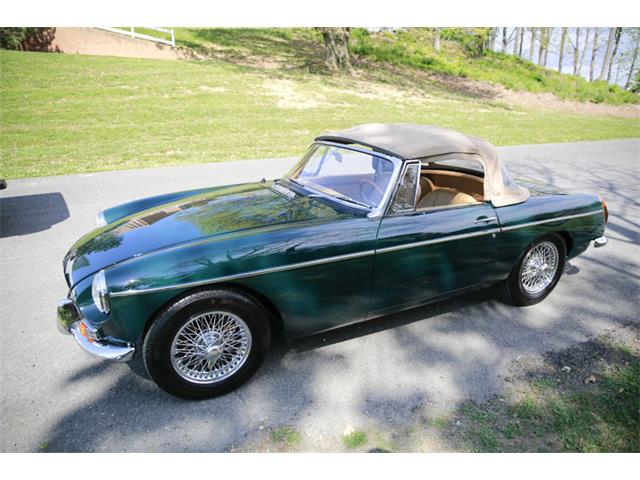 1967 MG MGB (CC-1048011) for sale in Waynesboro, Virginia