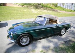 1967 MG MGB (CC-1048011) for sale in Waynesboro, Virginia