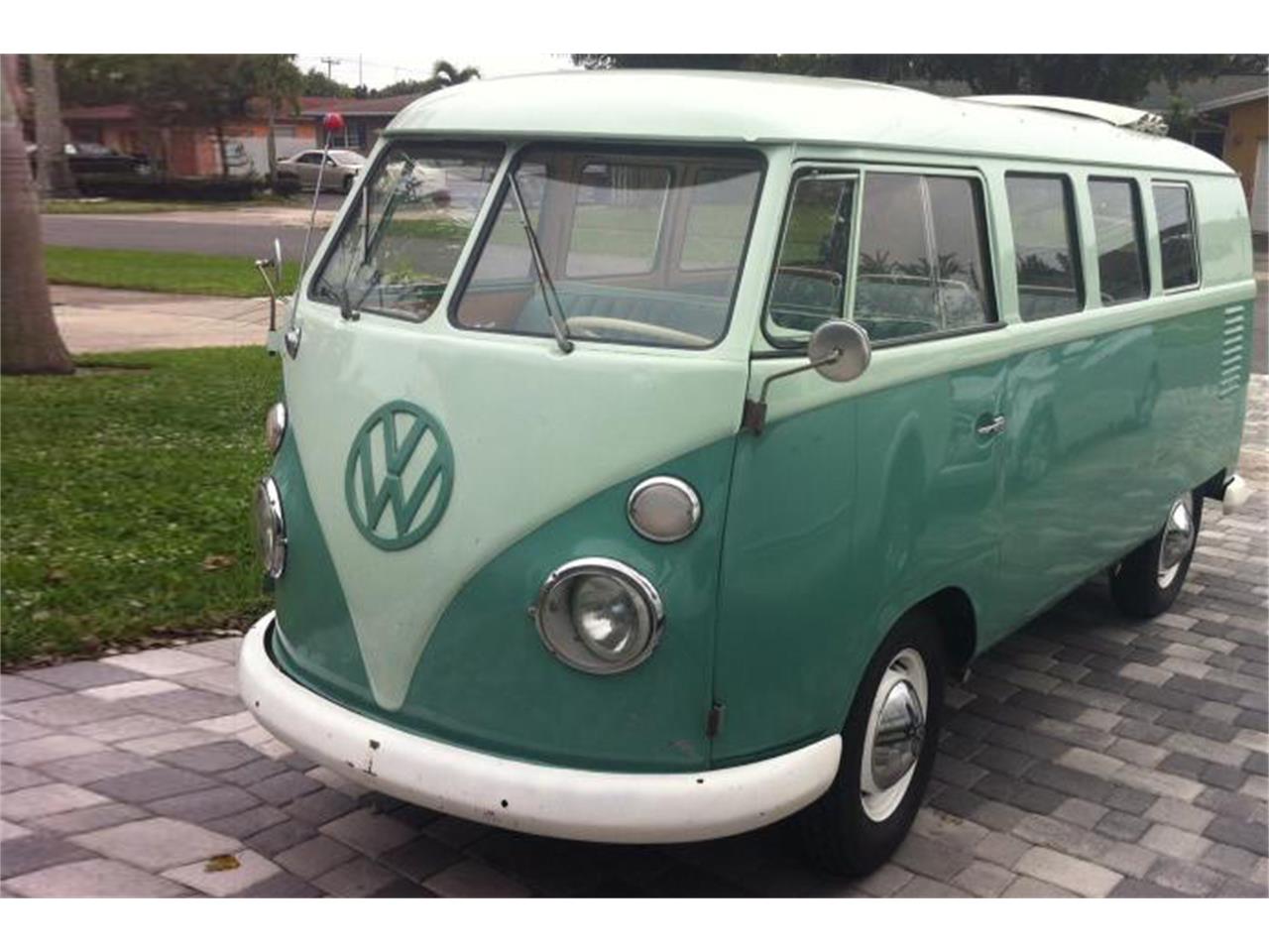 1965 Volkswagen Bus for Sale CC1049088