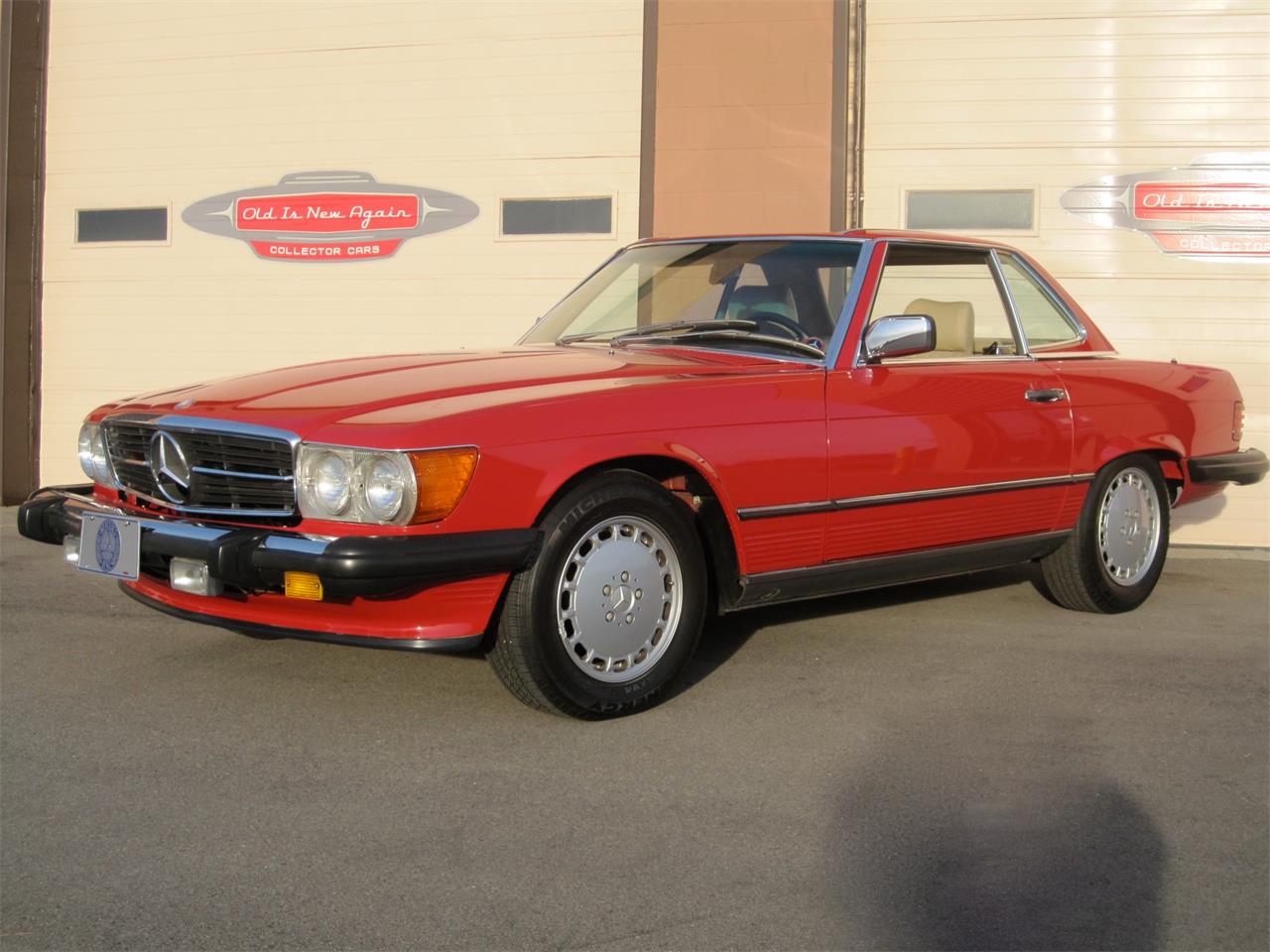 19 Mercedes Benz 560sl For Sale Classiccars Com Cc