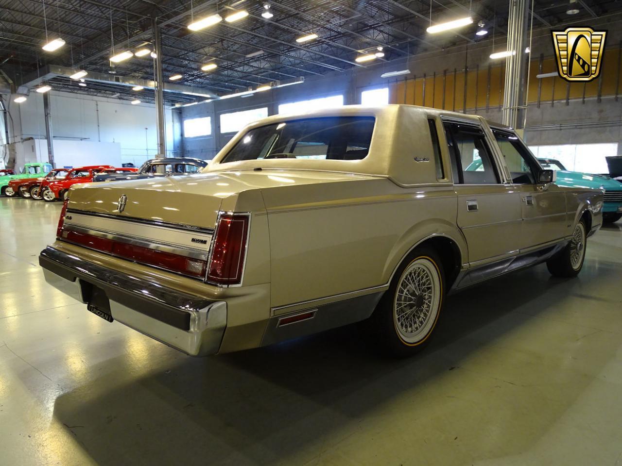 Lincoln town car 1988