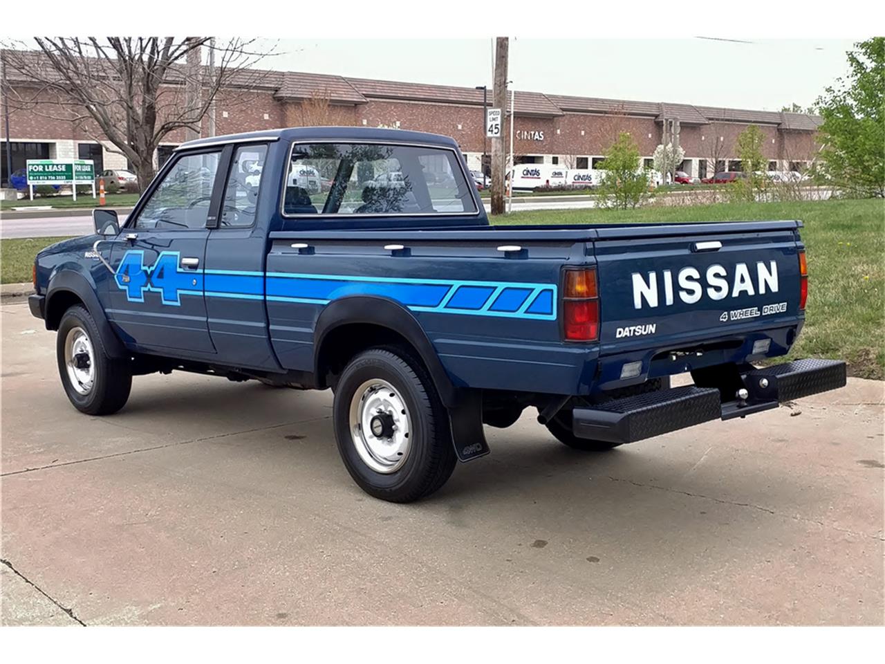 nissan 200 pickup