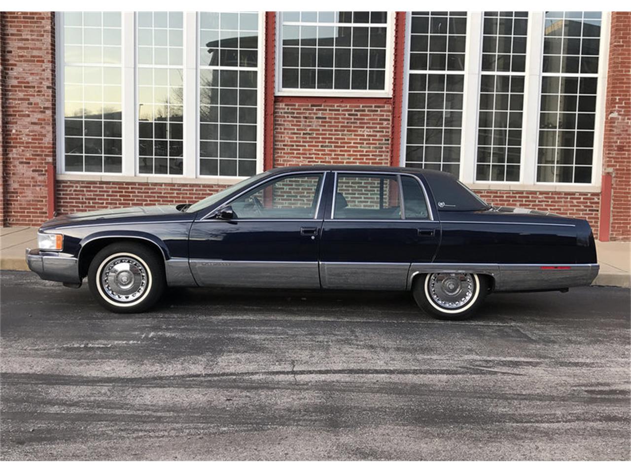 Cadillac fleetwood brougham 1996