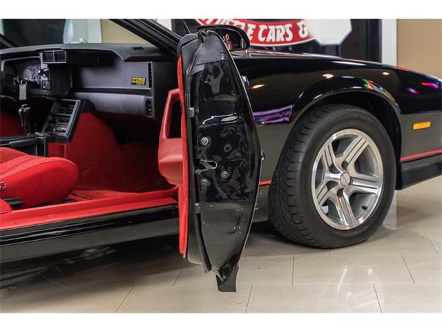 1990 Chevrolet Camaro IROC Z28 (CC-1066348) for sale in Plymouth, Michigan