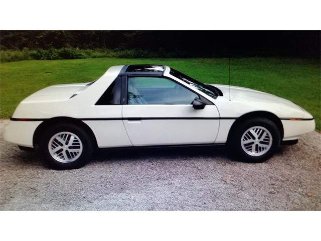 1988 Pontiac Fiero (CC-1067013) for sale in Jacksonville, Florida