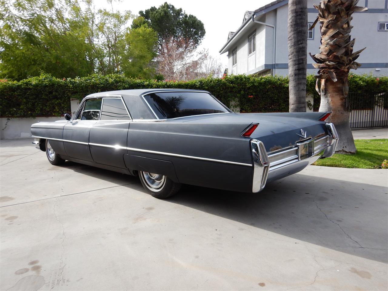 Cadillac deville 6