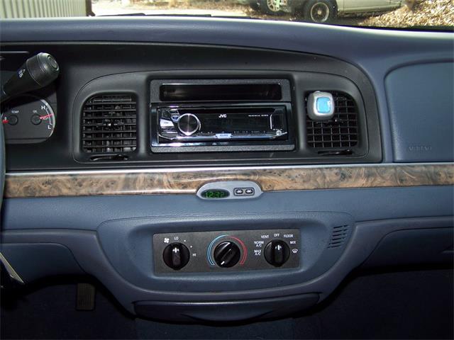 2000 Ford Crown Victoria (CC-1060759) for sale in Canton, Georgia