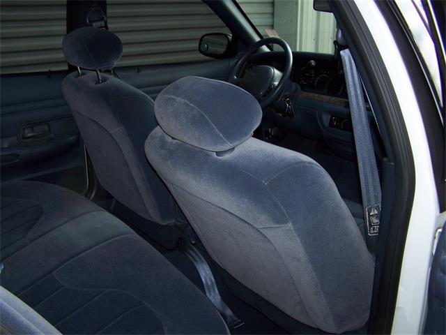 2000 Ford Crown Victoria (CC-1060759) for sale in Canton, Georgia