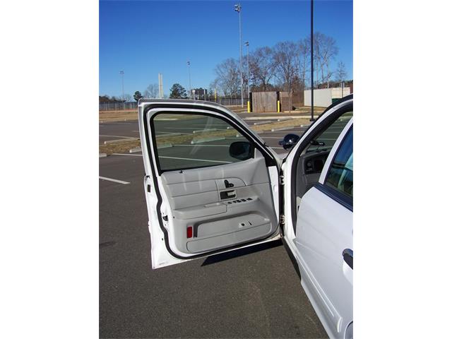 2003 Ford Crown Victoria (CC-1060762) for sale in Canton, Georgia