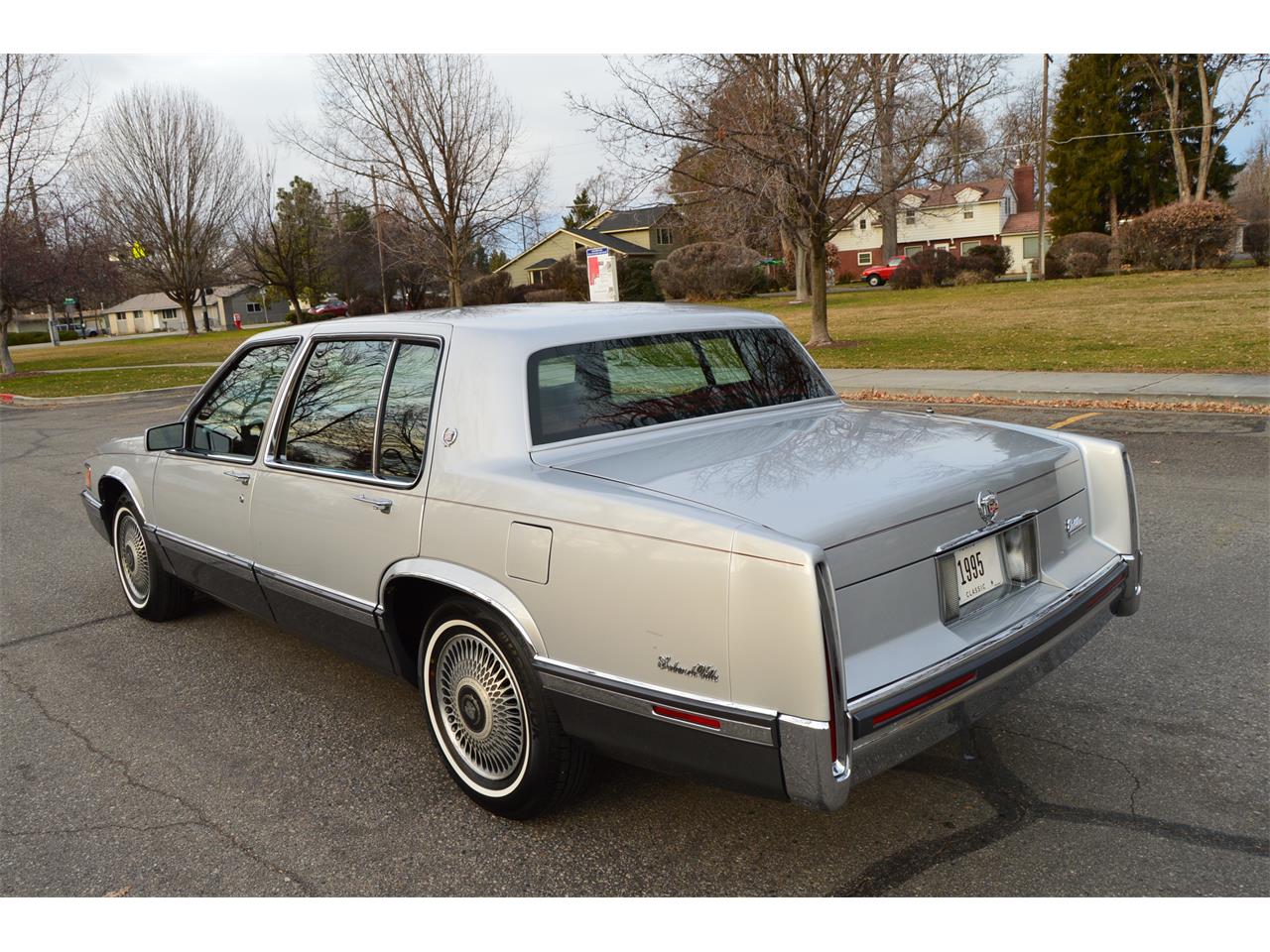 1992 Cadillac Sedan DeVille for Sale | ClassicCars.com | CC-1069631