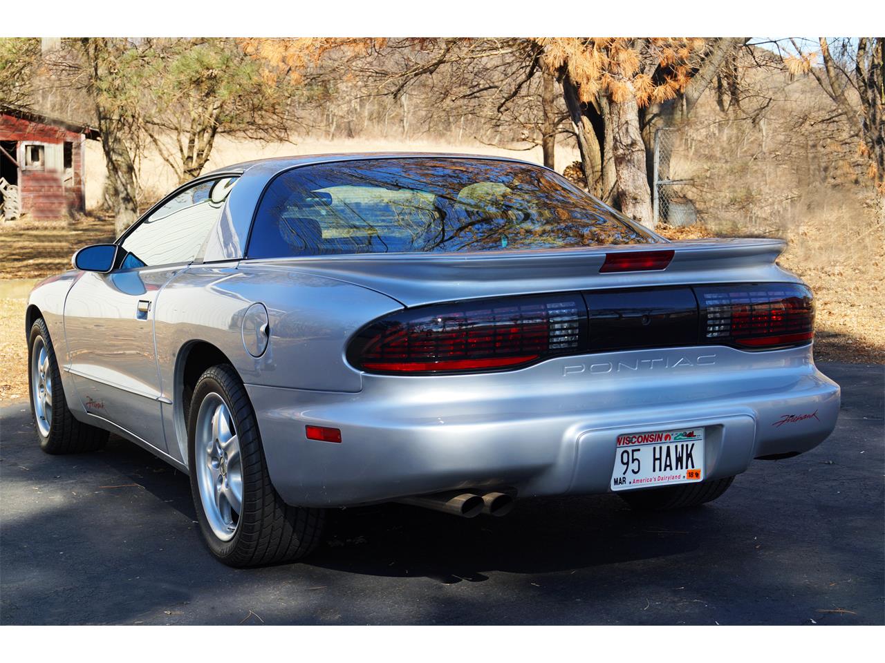 Pontiac firebird firehawk