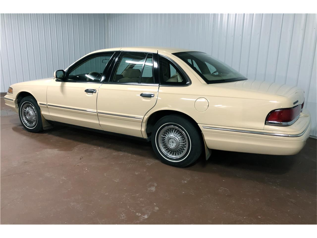 1997 Ford Crown Victoria For Sale Cc 1073206 2273