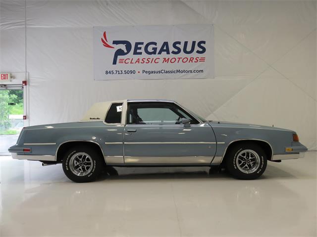 1988 Oldsmobile Cutlass Supreme (CC-1070349) for sale in Walden, New York