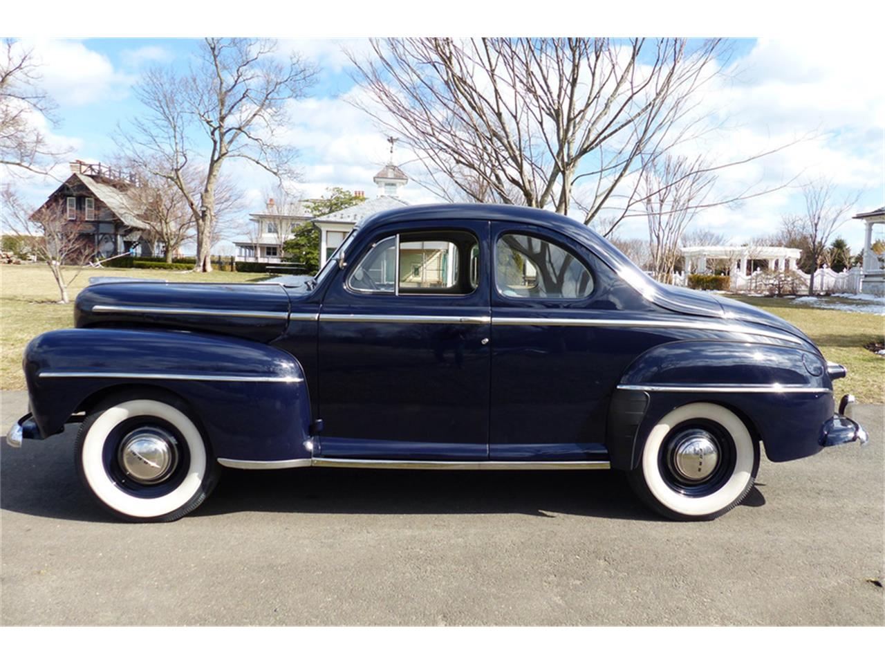 Ford deluxe 1948