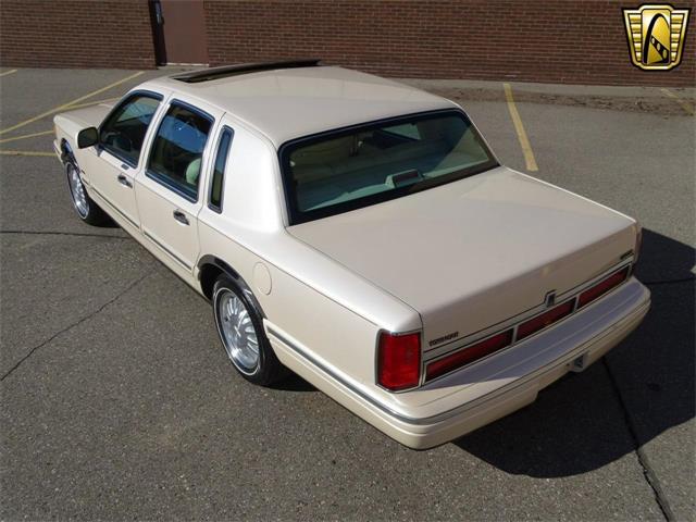1997 Lincoln Town Car (CC-1075972) for sale in Dearborn, Michigan
