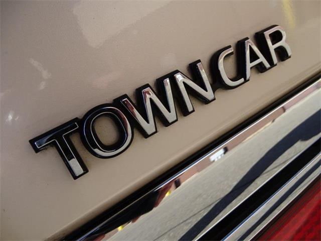 1997 Lincoln Town Car (CC-1075972) for sale in Dearborn, Michigan
