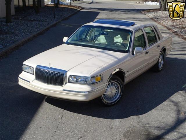 1997 Lincoln Town Car (CC-1075972) for sale in Dearborn, Michigan